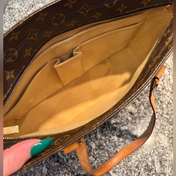Louis Vuitton Monogram Canvas Luco Tote Bag (AUTHENTIC) - Picture 6 of 12